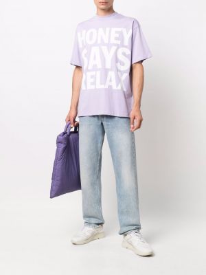Camiseta con estampado Honey Fucking Dijon violeta
