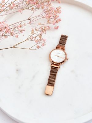 Rožinio aukso laikrodžiai Kesi