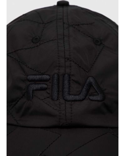 Черная кепка с аппликацией Fila