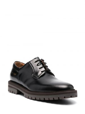 Pitsist paeltega derby-kingad Common Projects must