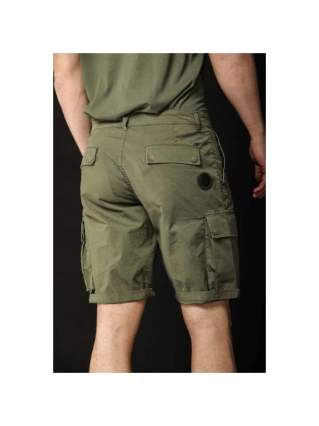 Pantalones cortos cargo Mason's verde