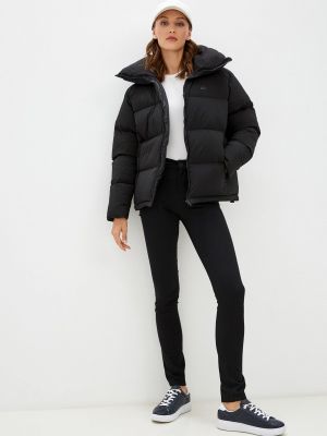 Утепленная демисезонная куртка Lacoste черная