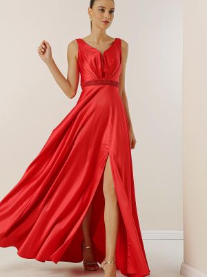 Satynowa sukienka wieczorowa z dekoltem w serek relaxed fit By Saygı czerwona
