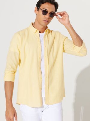 Slim fit lněná košile s knoflíky Ac&co / Altınyıldız Classics žlutá