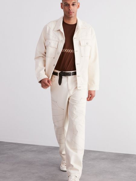 Priliehavá džínsová bunda s výšivkou Trendyol