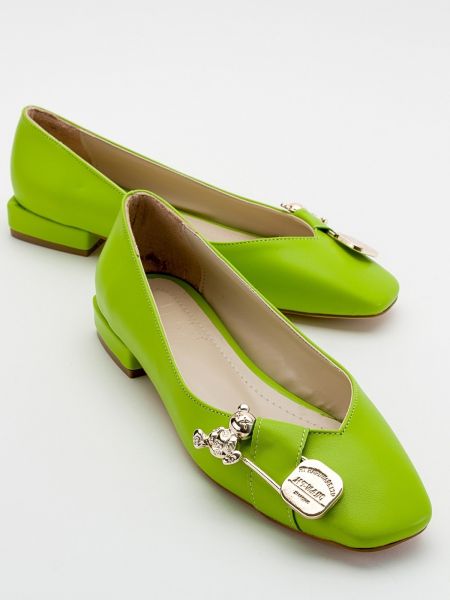 Ниски обувки без ток Luvishoes зелено