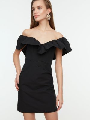 Koktejlkové šaty Trendyol čierna