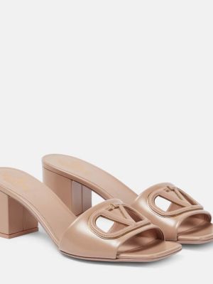 Kožené sandále Valentino Garavani ružová