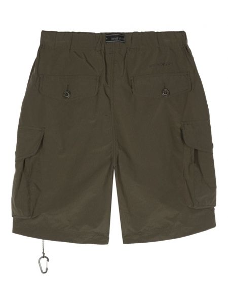 Cargo shorts And Wander grün