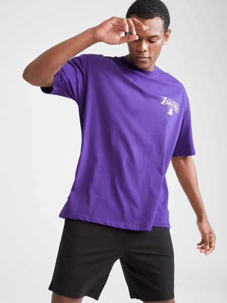 Фиолетовая футболка Defacto