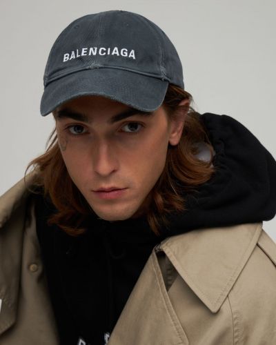 Памучна шапка с козирки Balenciaga сиво