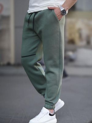 Teplákové nohavice s vreckami Madmext khaki