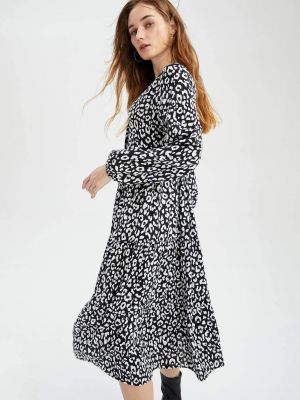 Leopardí dlouhé šaty s potiskem s výstřihem do v Defacto černé