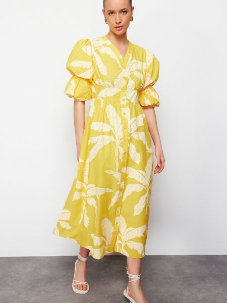 Φλοράλ φόρεμα με σχέδιο με λαιμόκοψη v Trendyol κίτρινο