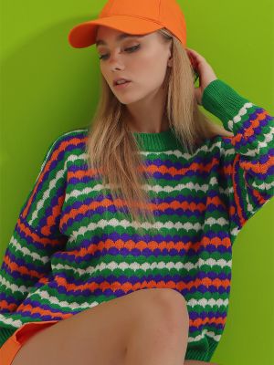 Brīva piegriezuma džemperis Trend Alaçatı Stili