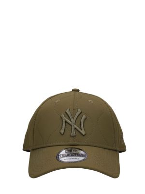 Dygsniuotas kepurė su snapeliu New Era žalia