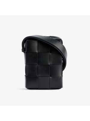Кожаная сумка через плечо Bottega Veneta черная