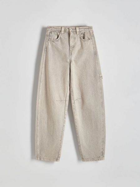 Priliehavé džínsy Reserved biela