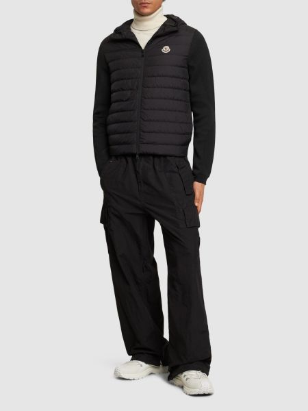 Nylónová páperová bunda na zips Moncler čierna