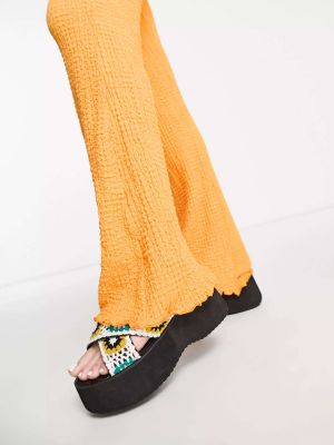 Оранжевые прямые плиссированные брюки в винтажном стиле Reclaimed Vintage