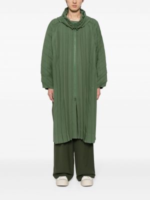 Plisuotas paltas su gobtuvu Homme Plissé Issey Miyake žalia