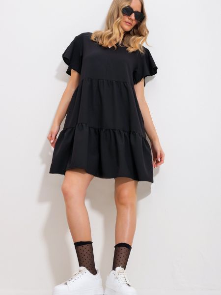 Punutud v-kaelusega kleit Trend Alaçatı Stili must