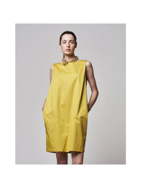Mini falda de raso sin mangas Douuod Woman amarillo