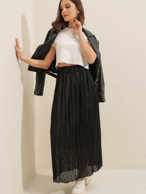 Pruhované slim fit saténové sukně By Saygı černé