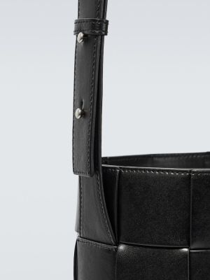 Bőr crossbody táska Bottega Veneta fekete