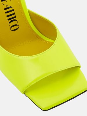 Sandali di pelle di ecopelle The Attico giallo