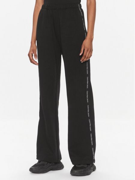 Sportski komplet bootcut Calvin Klein Jeans crna