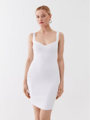 Плетена рокля slim Guess бяло