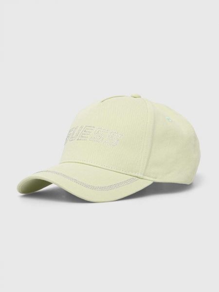 Памучна шапка с козирки с апликация Guess зелено