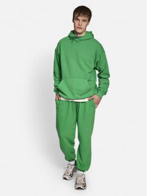 Voľné priliehavé teplákové nohavice Redefined Rebel zelená