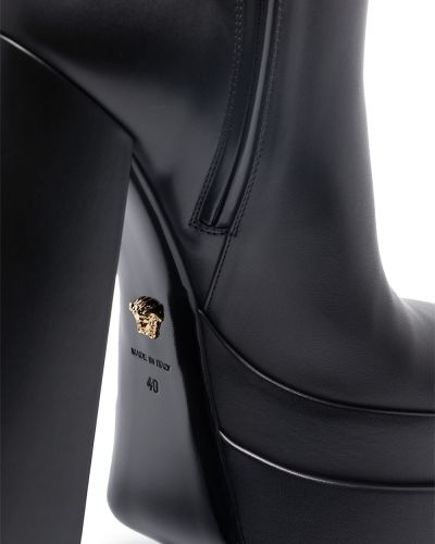 Kotníkové boty na platformě Versace černé