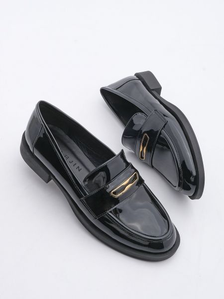 Kožne cipele od lakirane kože Marjin crna