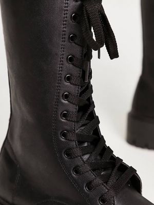 Ботинки на шнуровке чанки New Look черные