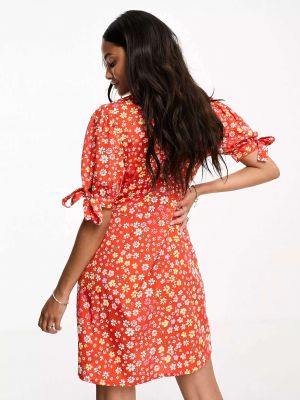 Платье мини в цветочек с принтом с v-образным вырезом Influence красное