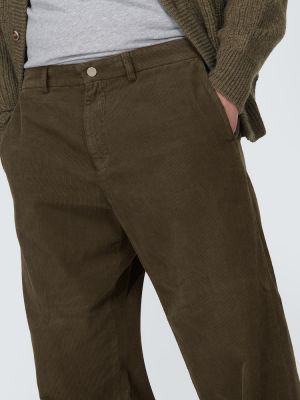 Ravne hlače iz rebrastega žameta Ranra zelena