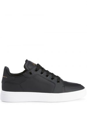 Top Giuseppe Zanotti sort