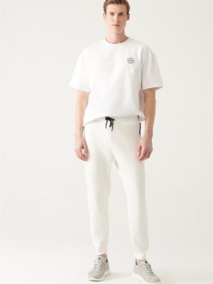 Sportovní kalhoty s kapsami Avva bílé