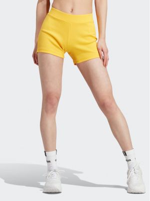 Pantaloni scurți de sport cu croială ajustată Adidas galben