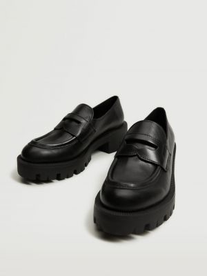 Ниски обувки Mango черно