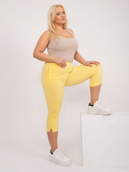 Παντελόνι με στενή εφαρμογή Fashionhunters κίτρινο