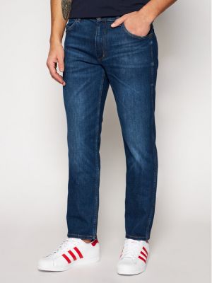 Priliehavé džínsy s rovným strihom Wrangler