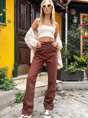 Jeansy z kieszeniami Trend Alaçatı Stili brązowe