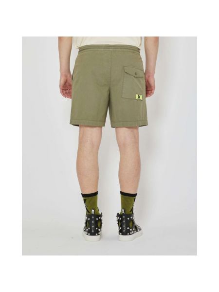 Pantalones cortos con bolsillos John Richmond verde
