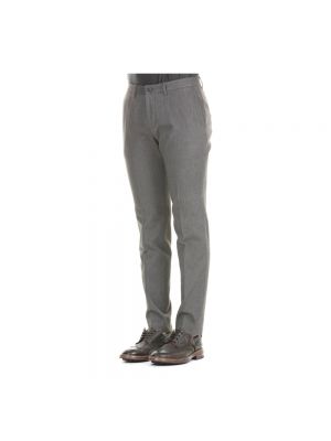 Pantalones chinos de algodón Hugo Boss gris