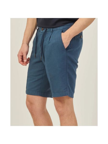 Pantalones cortos plisados Bugatti azul