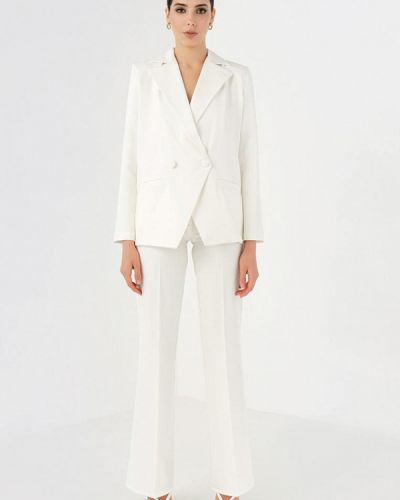 Белый костюм Lipinskaya Brand